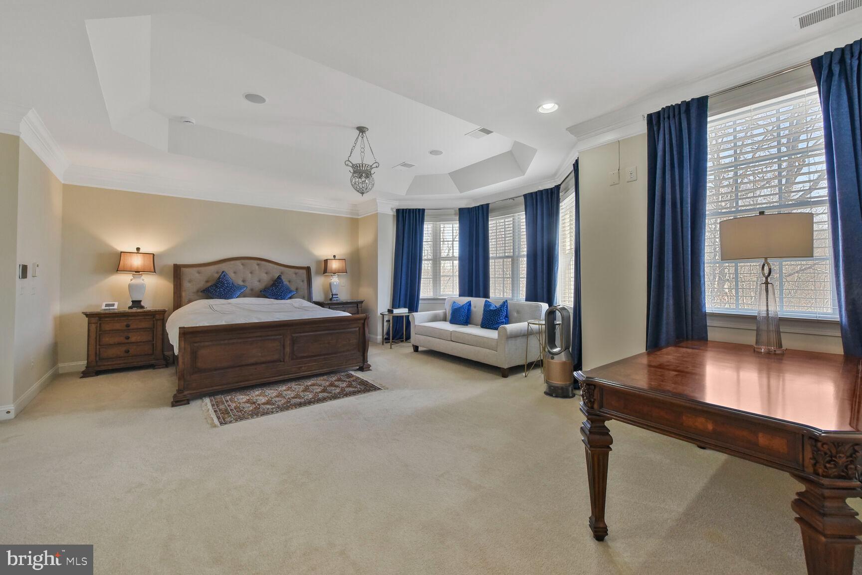 LANSDOWNE ON THE POTOMAC - Residential