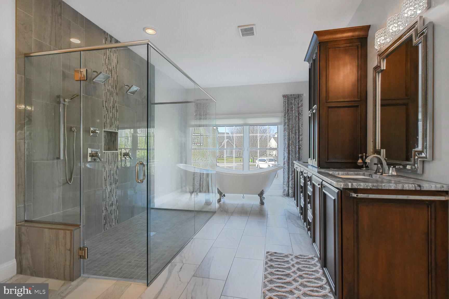 LANSDOWNE ON THE POTOMAC - Residential