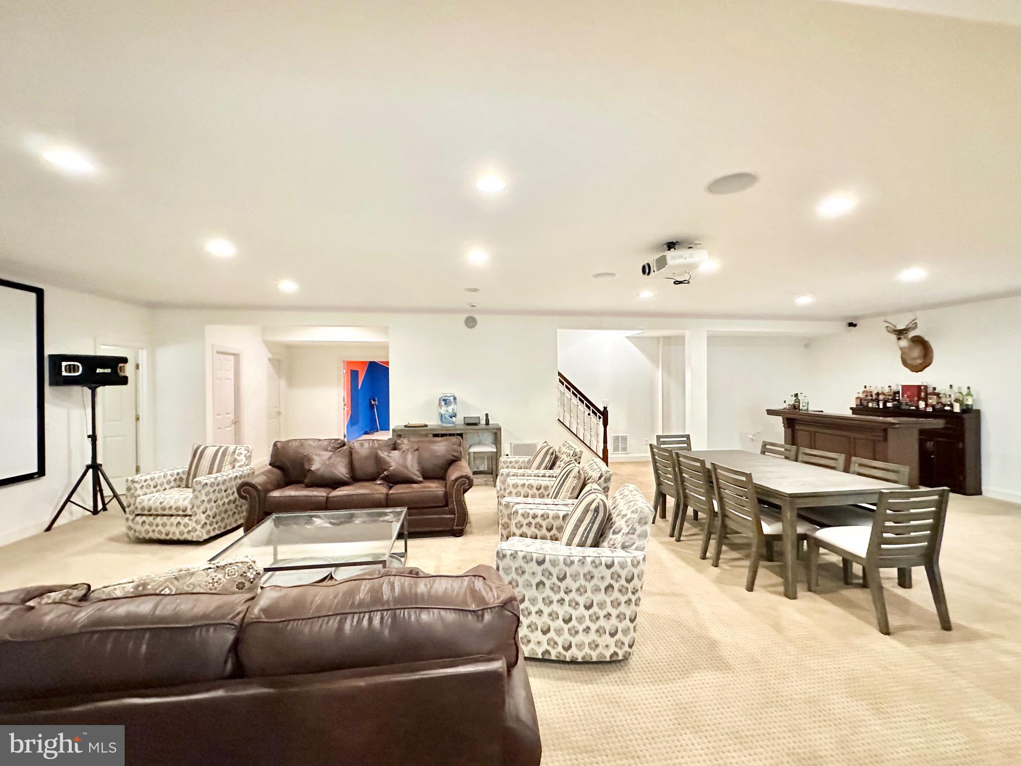 LANSDOWNE ON THE POTOMAC - Residential