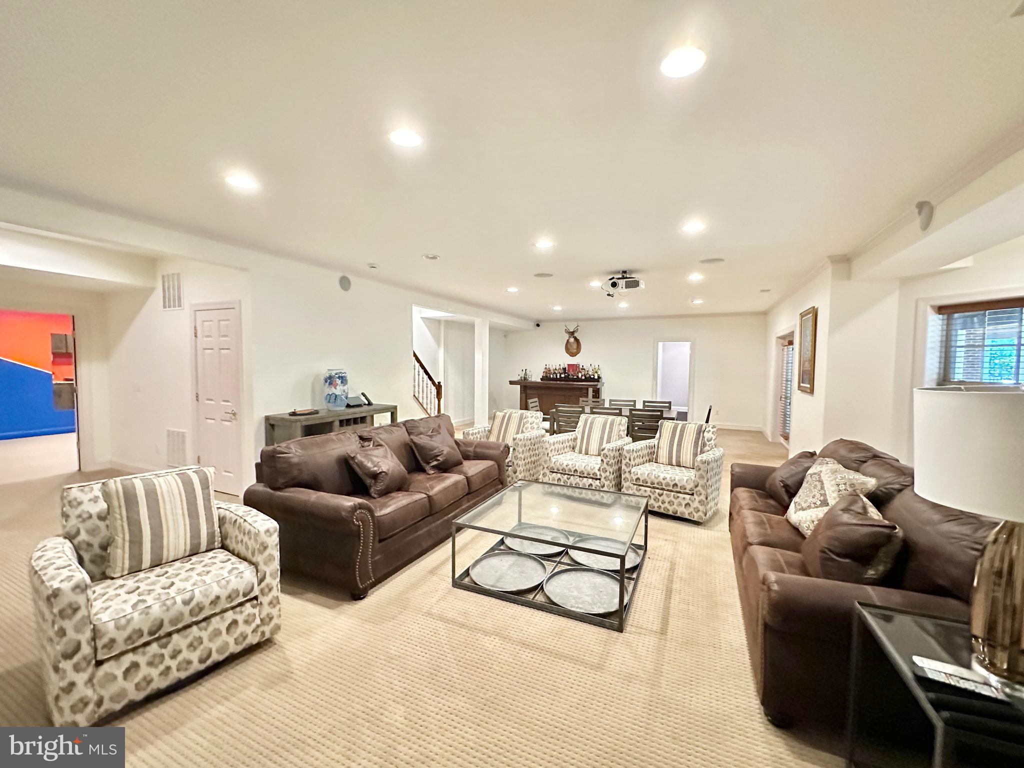 LANSDOWNE ON THE POTOMAC - Residential