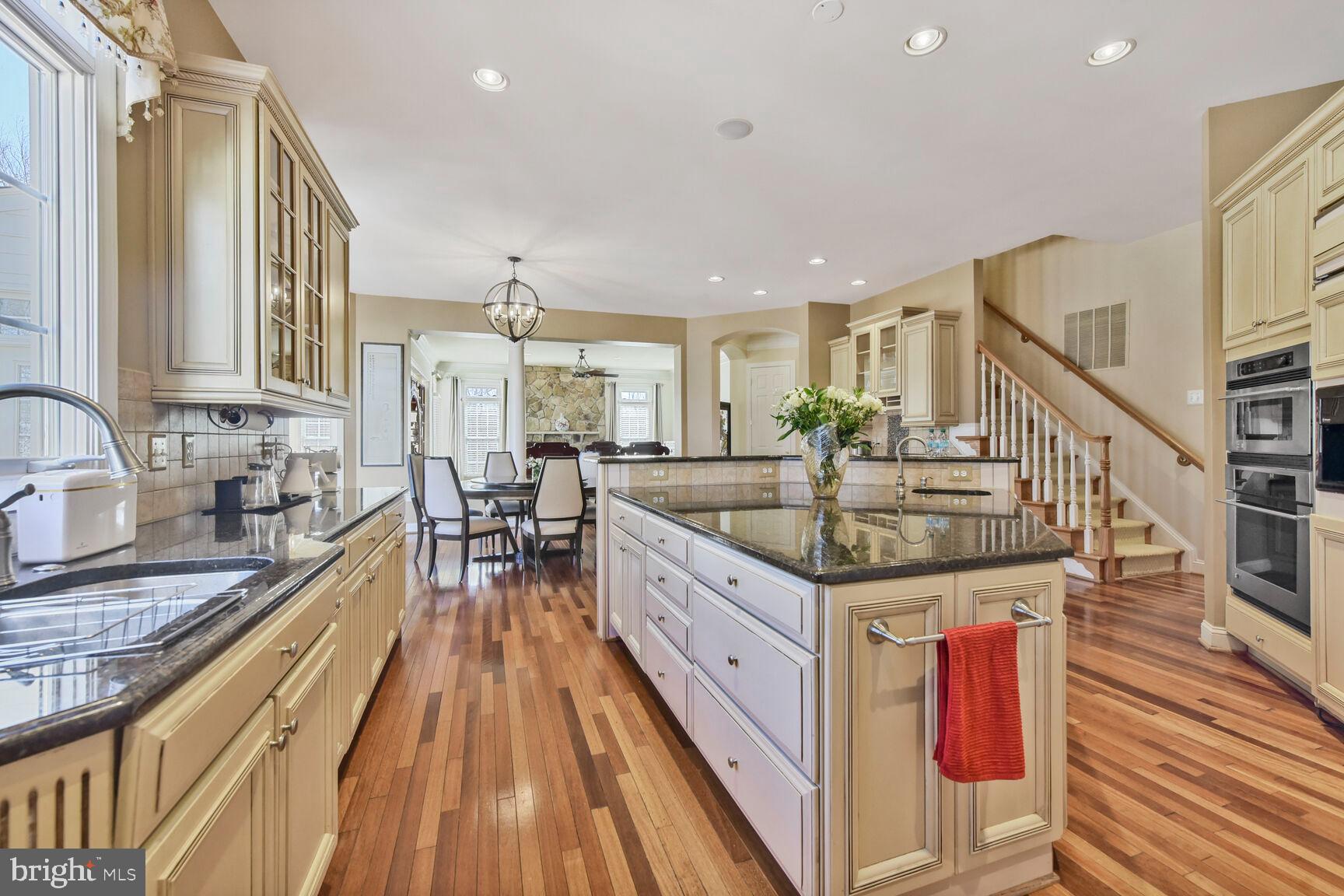 LANSDOWNE ON THE POTOMAC - Residential