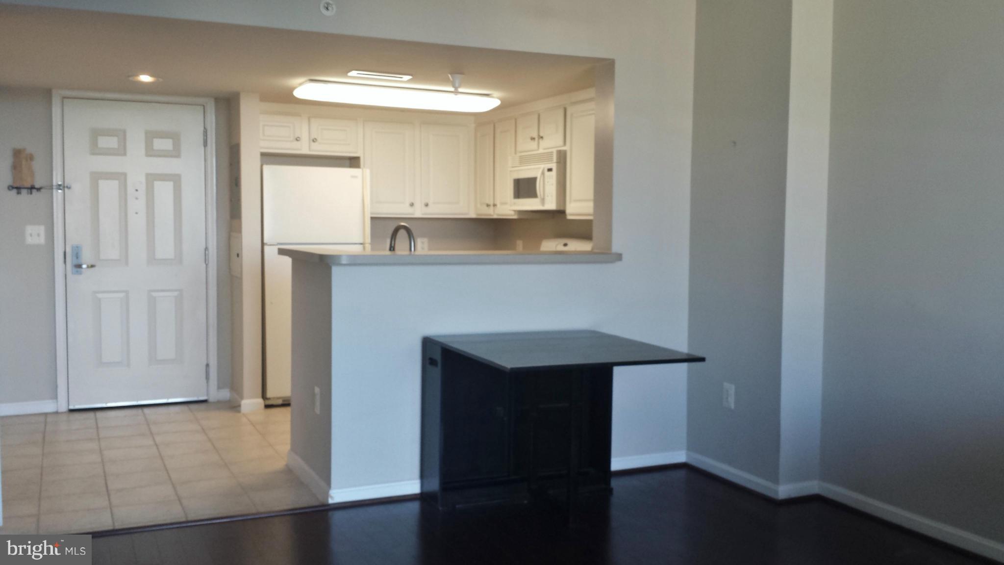 GALLERY AT WHITE FLINT - Residential Lease