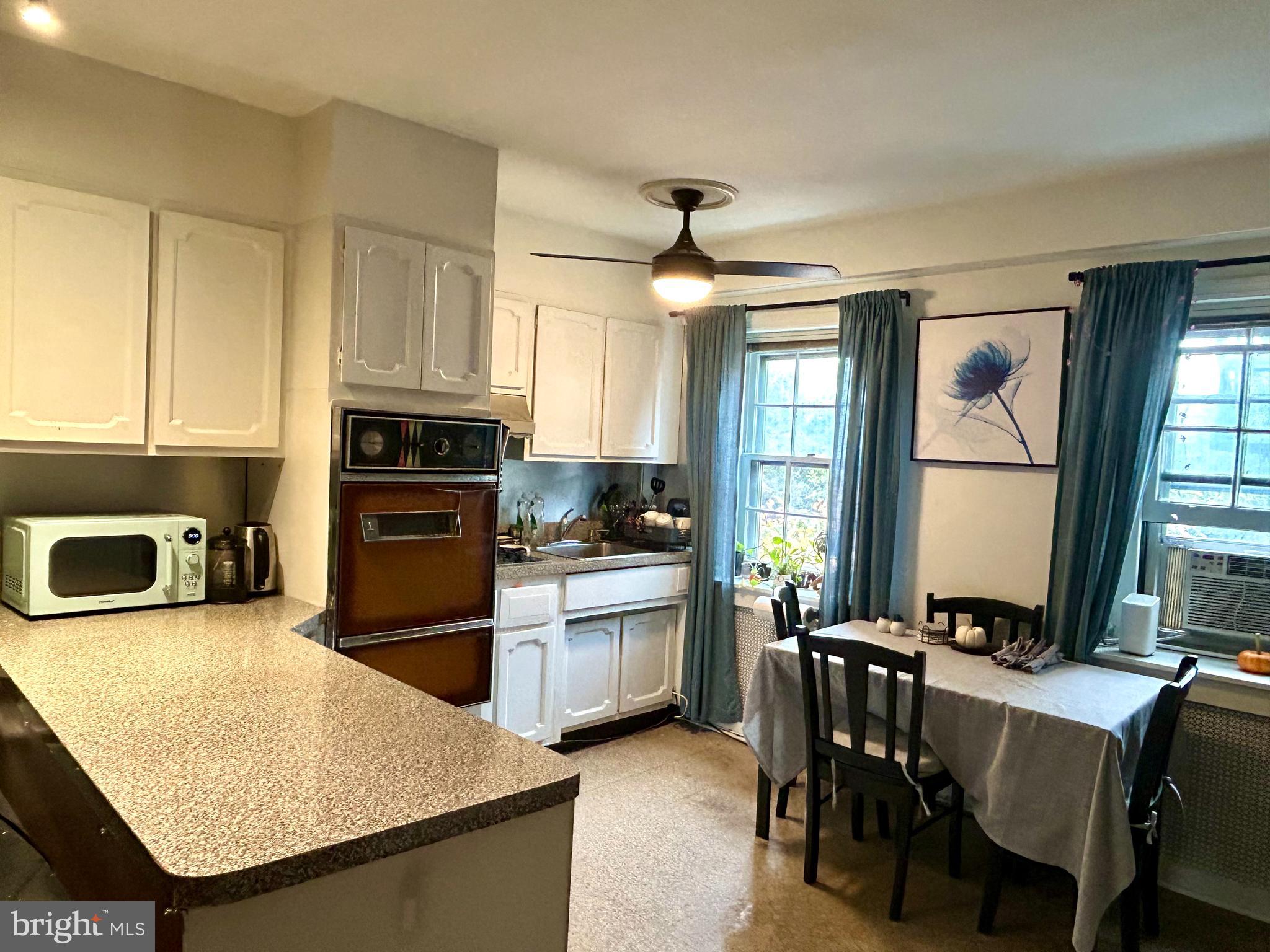 SOCIETY HILL - Residential Lease