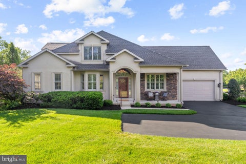 Townhouse For Sale - 703 Saint Andrews Court<br/> TELFORD, PA 18969