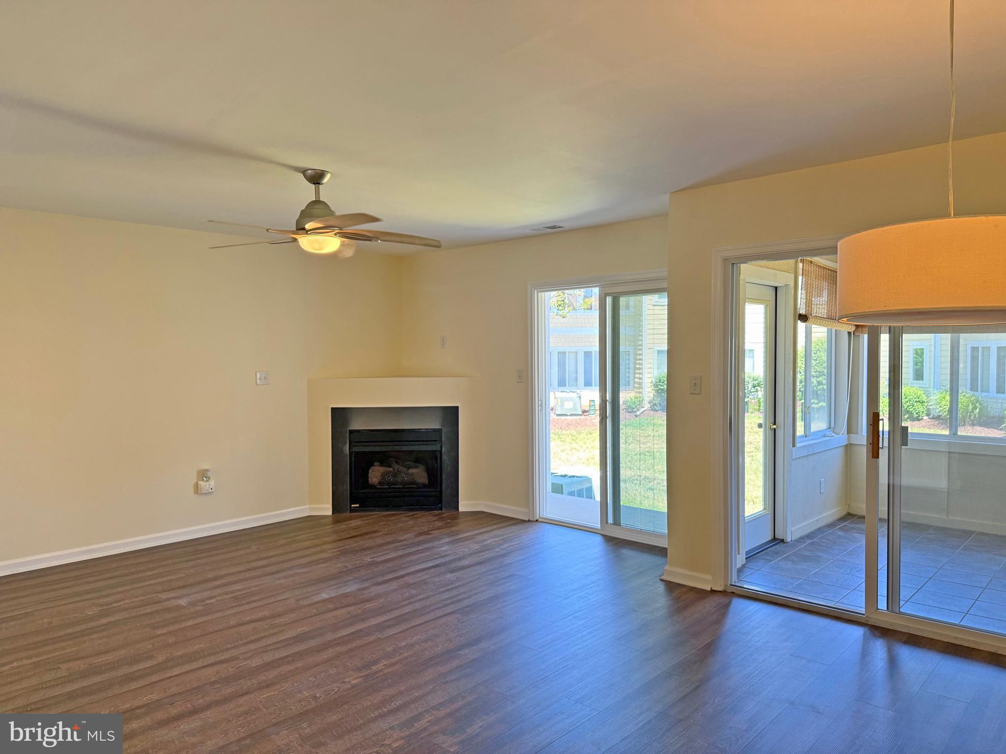 251 LAKESIDE DRIVE