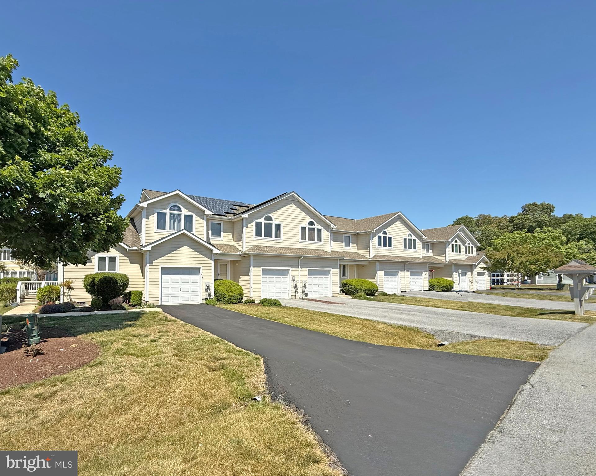 PLANTATIONS EAST - Residential