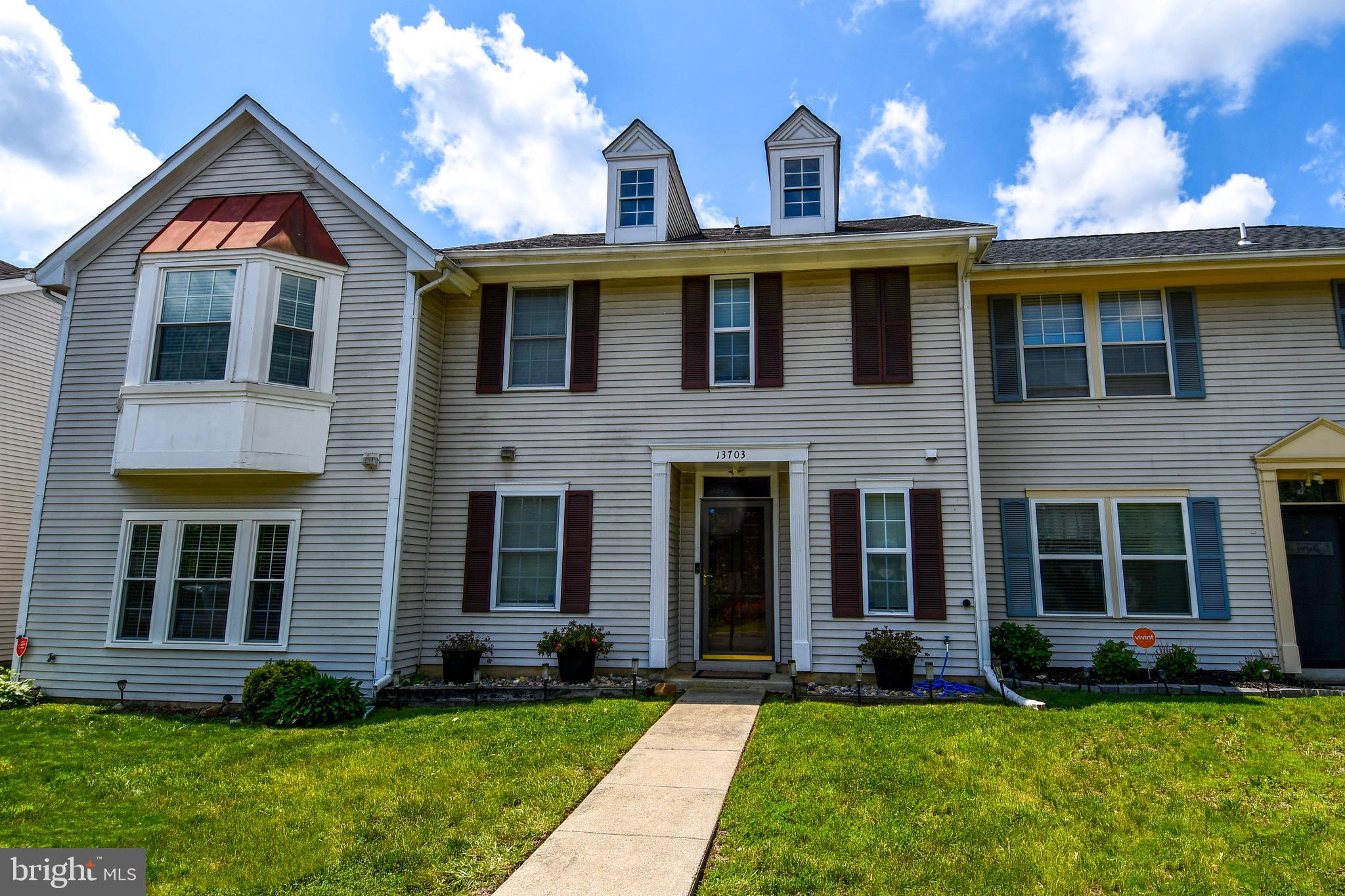 13703 LORD STERLING PLACE