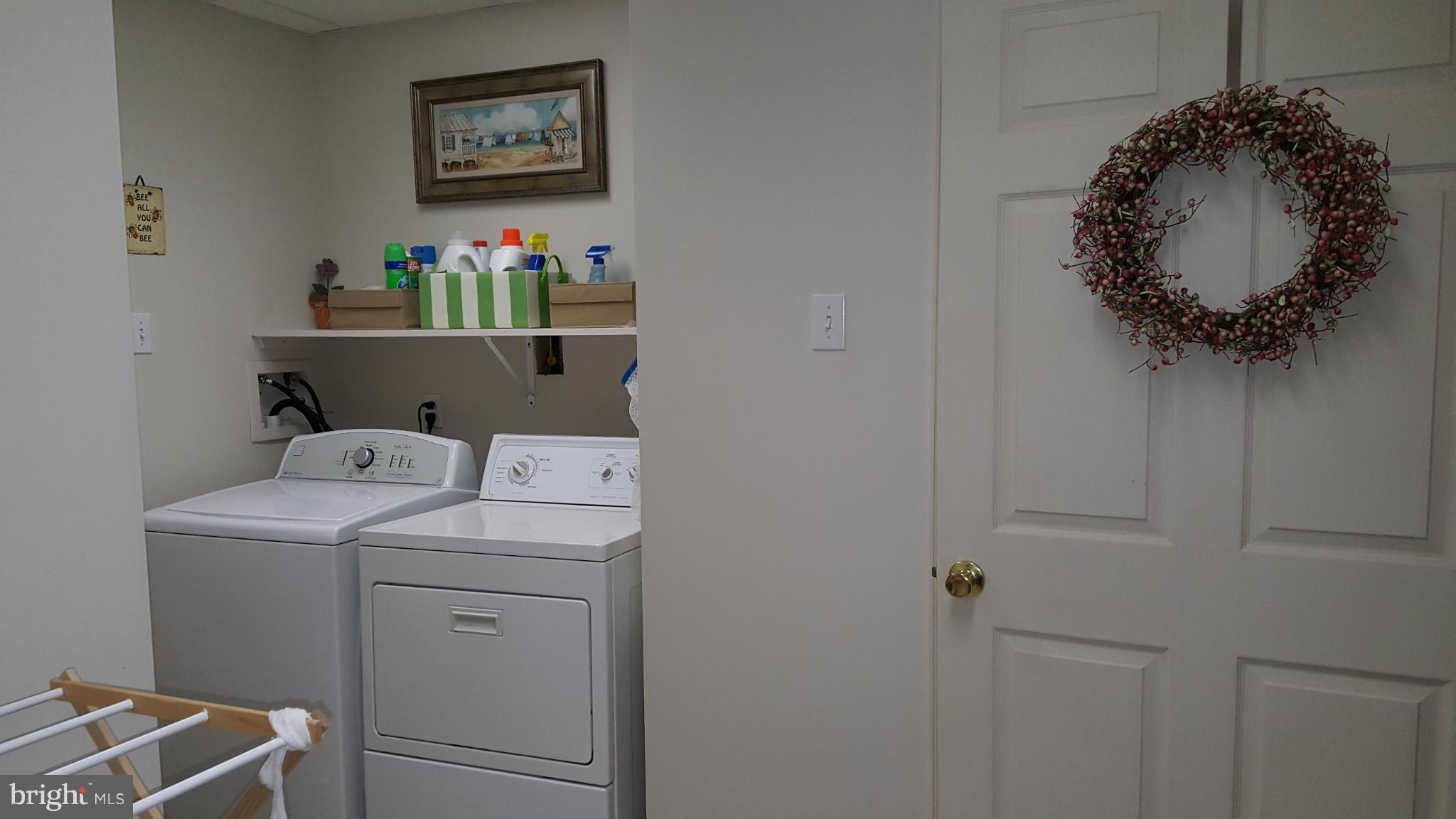 POTOMAC VILLAGE - Residential