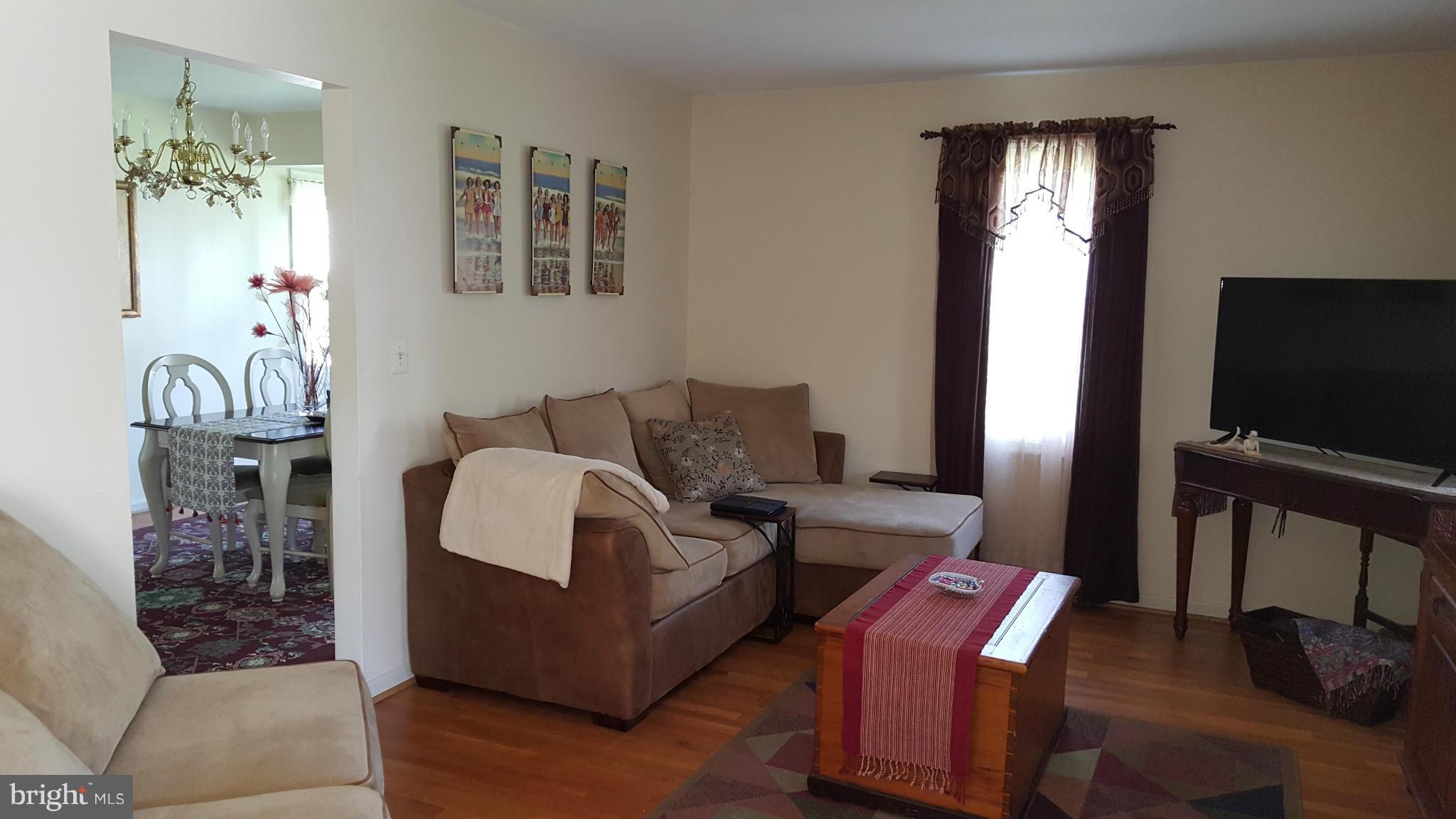 POTOMAC VILLAGE - Residential