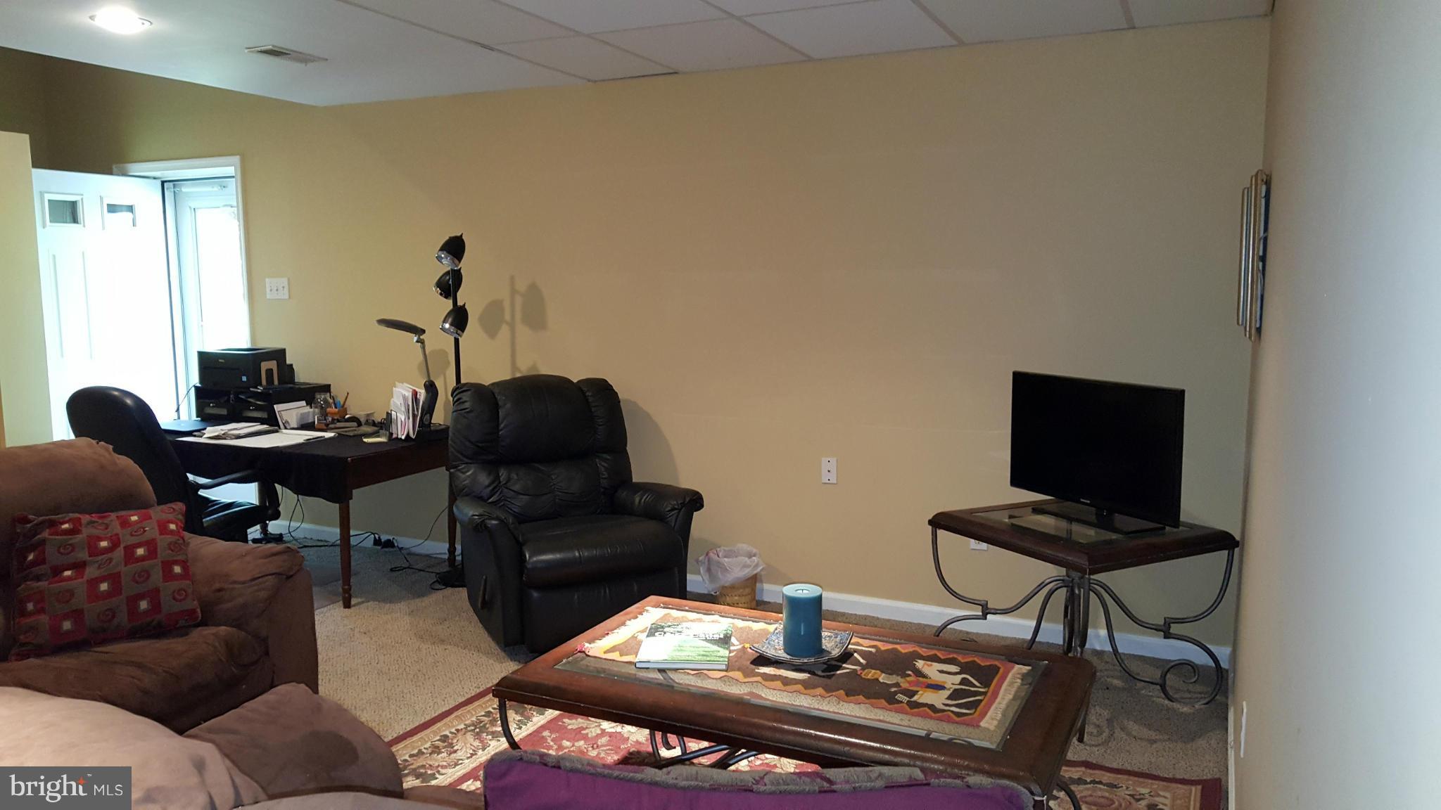 POTOMAC VILLAGE - Residential