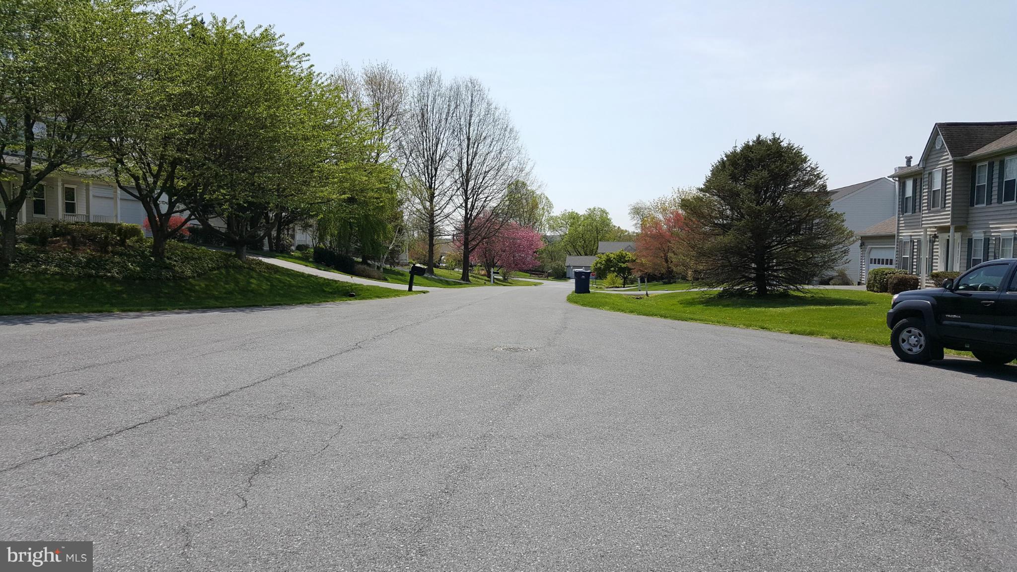 POTOMAC VILLAGE - Residential