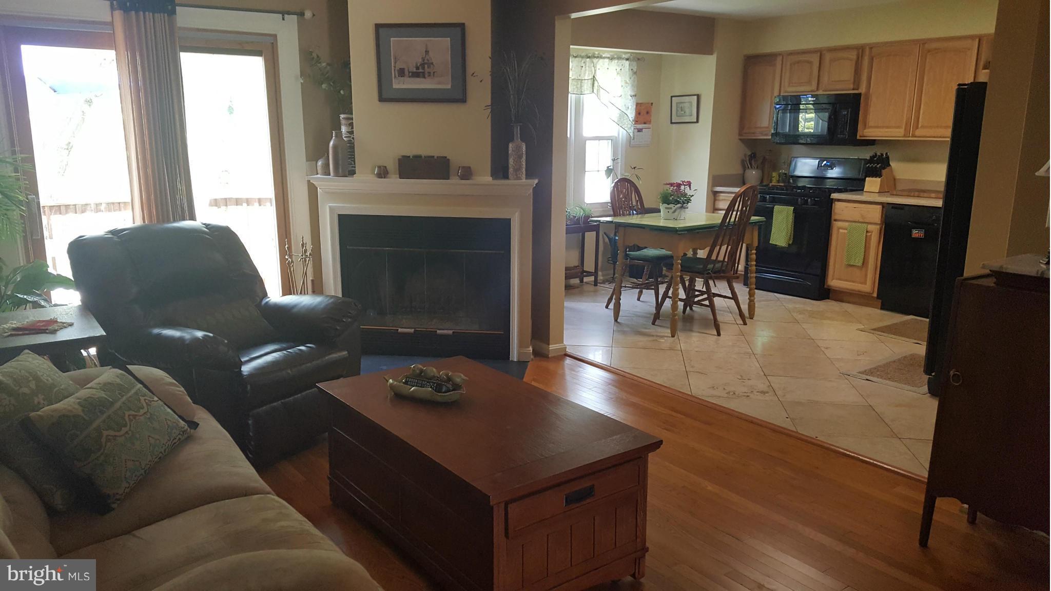 POTOMAC VILLAGE - Residential