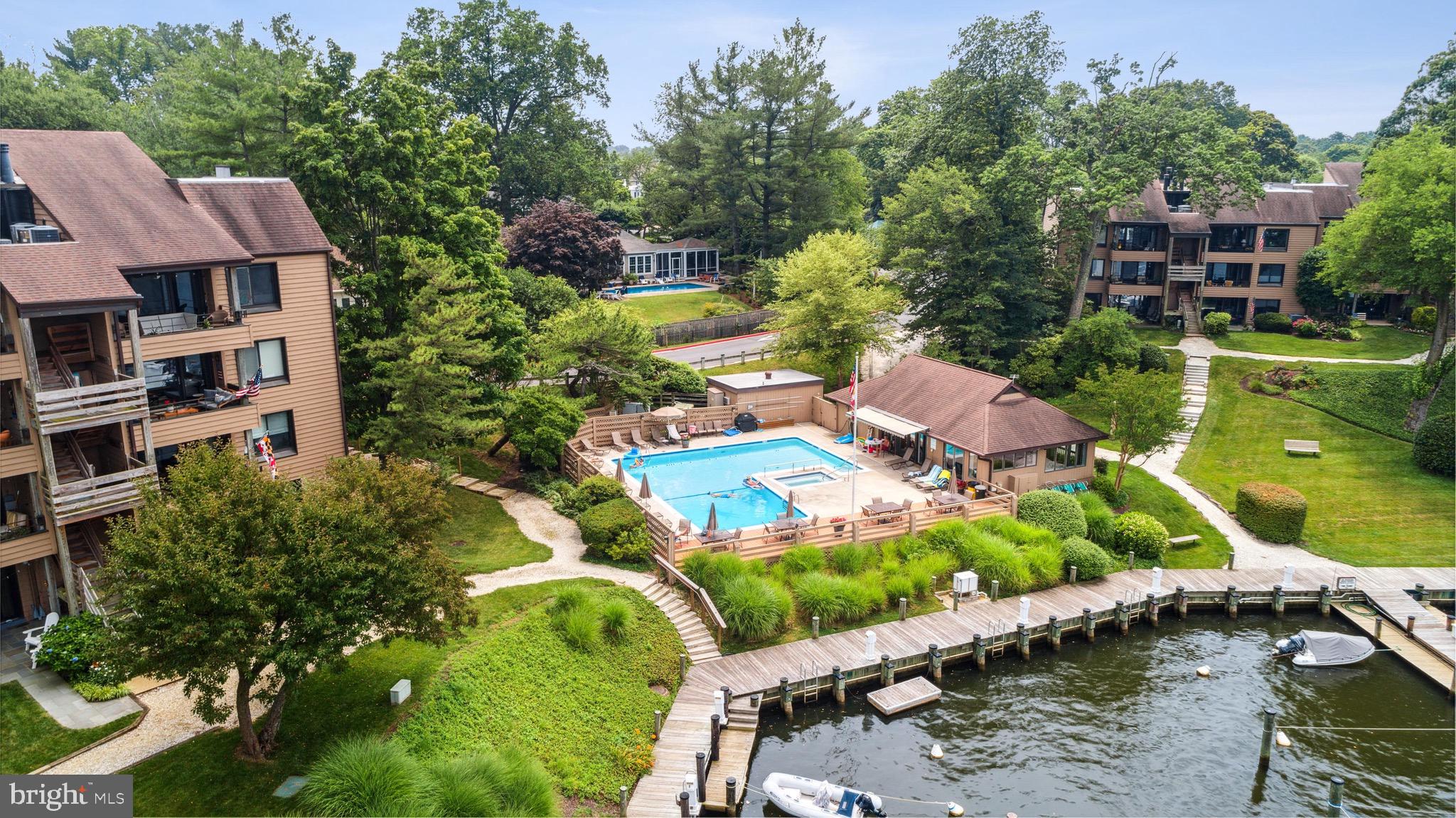 PRESIDENT POINT - Residential