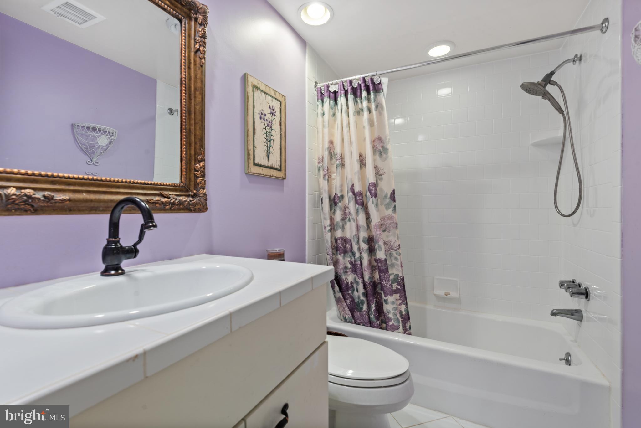 PRESIDENT POINT - Residential