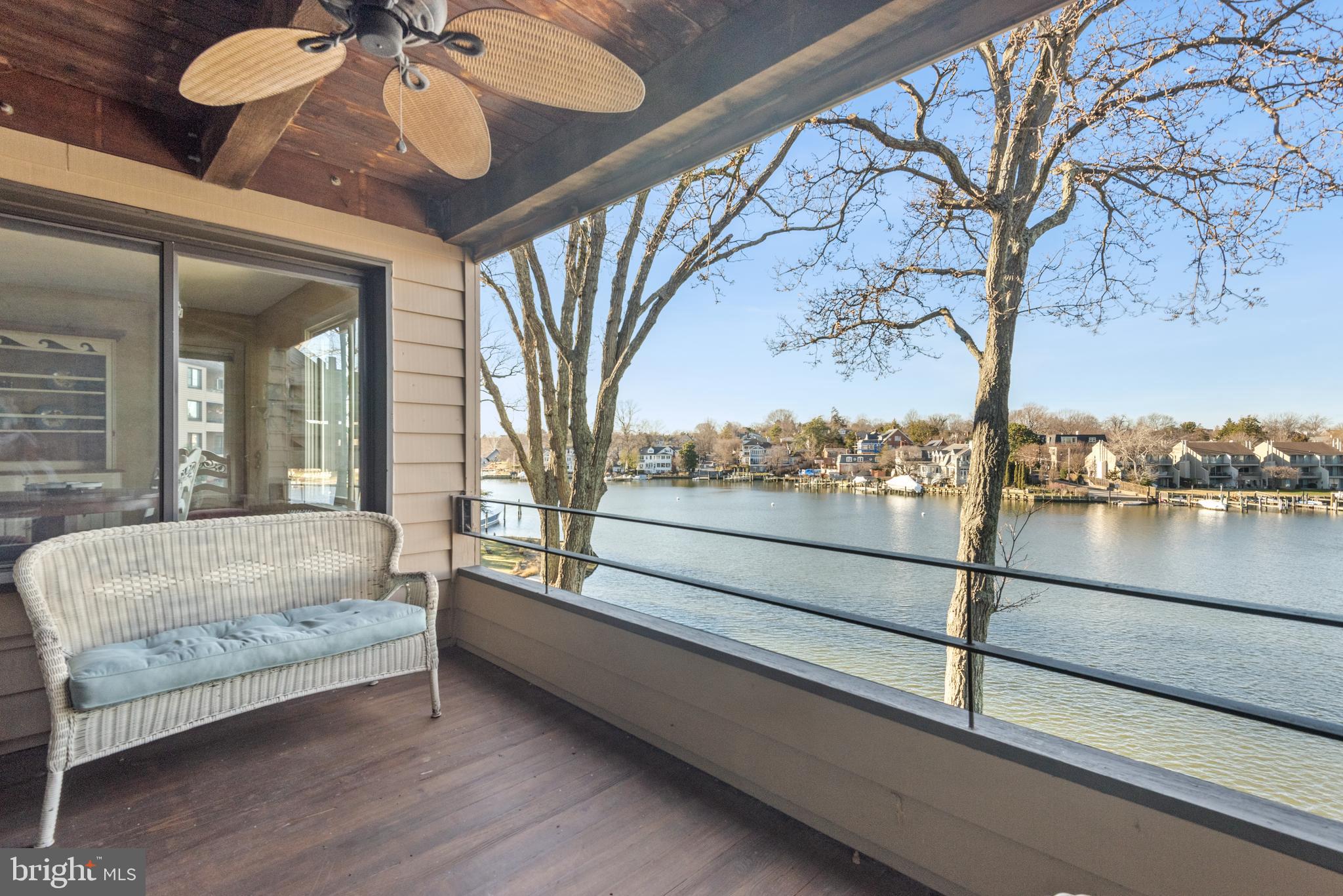 PRESIDENT POINT - Residential