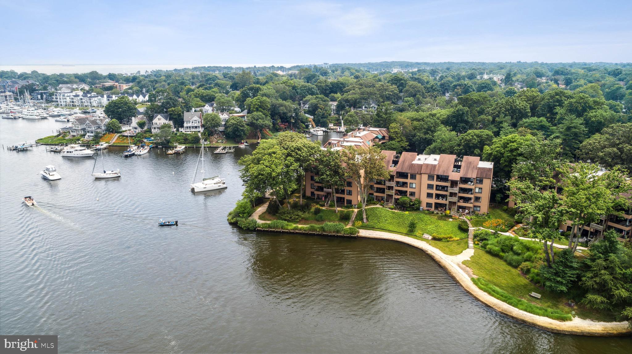 PRESIDENT POINT - Residential