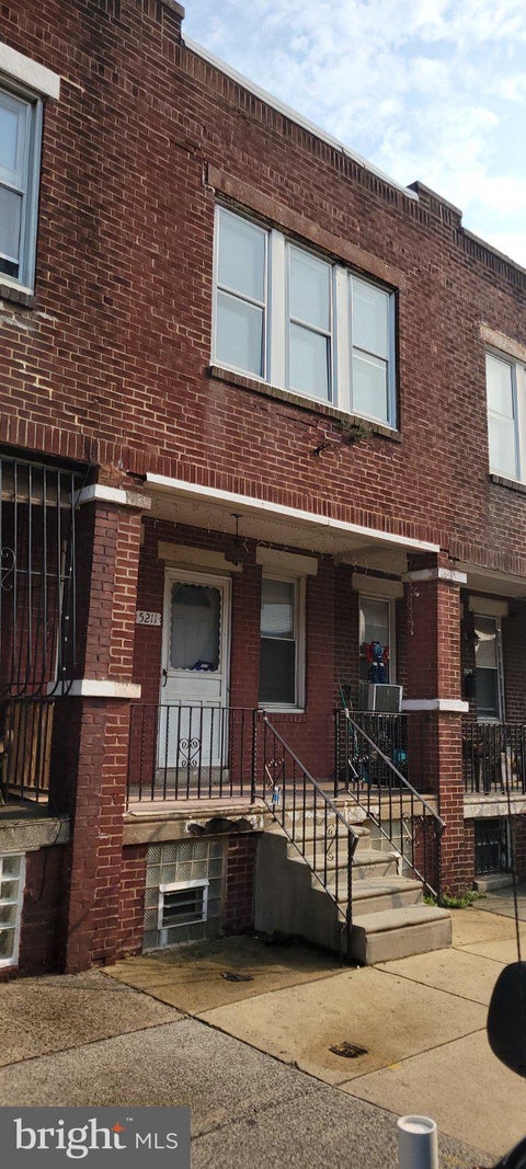 Townhouse For Rent - 5211 Glenloch Street<br/> PHILADELPHIA, PA 19124
