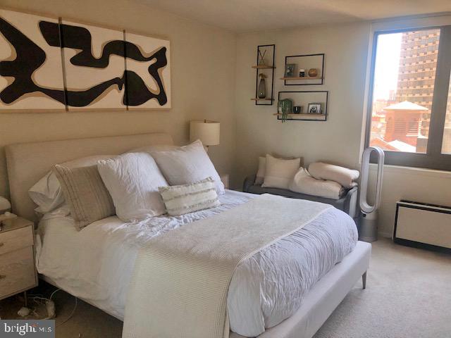 ACADEMY HOUSE - Residential Lease