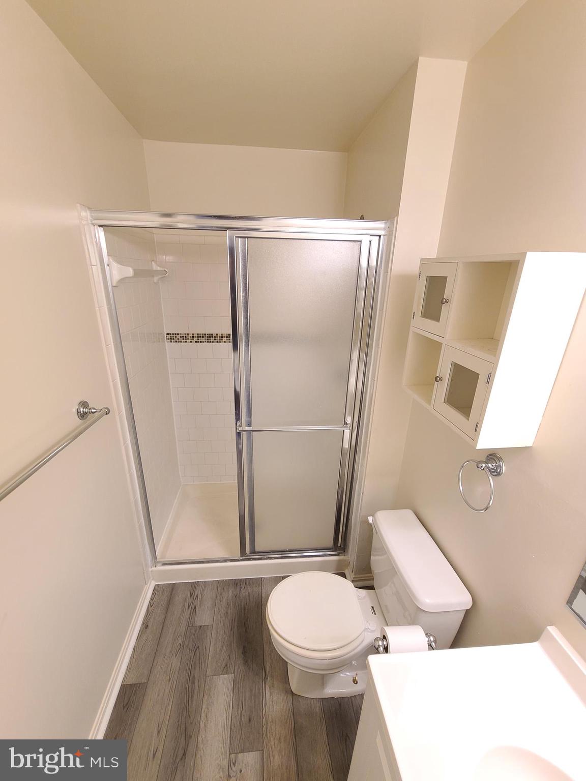 LAKEVIEW - Residential Lease