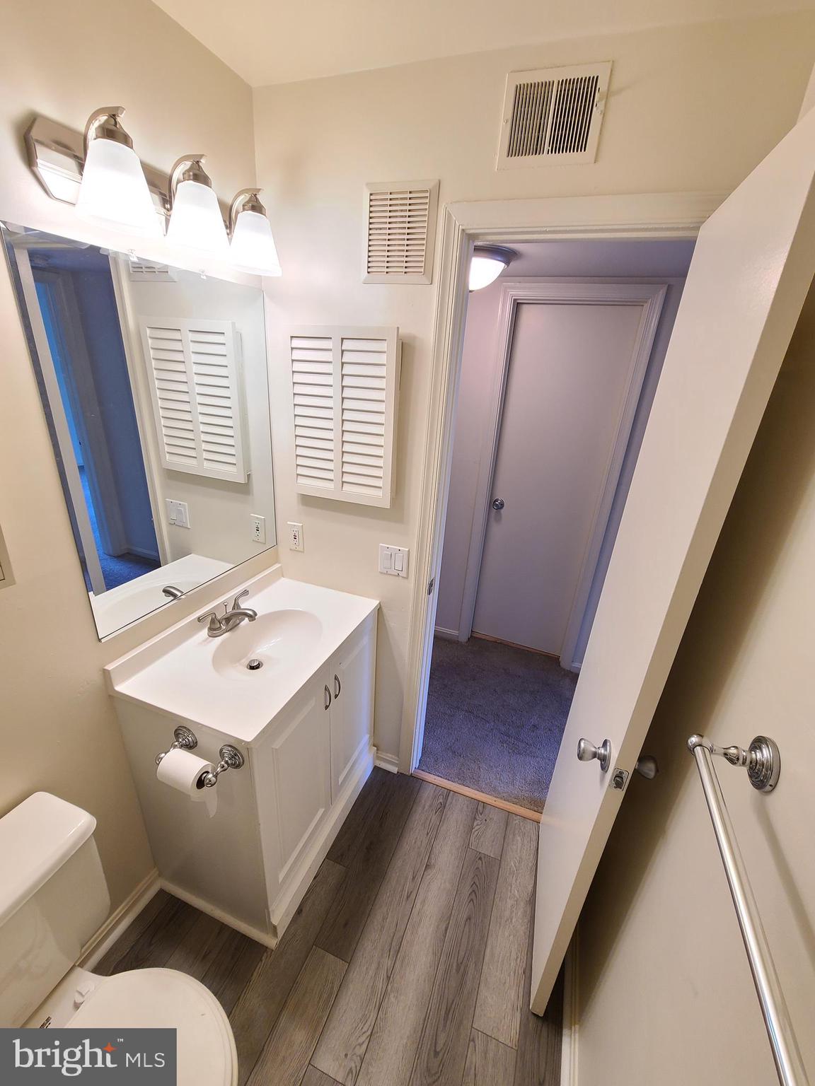 LAKEVIEW - Residential Lease