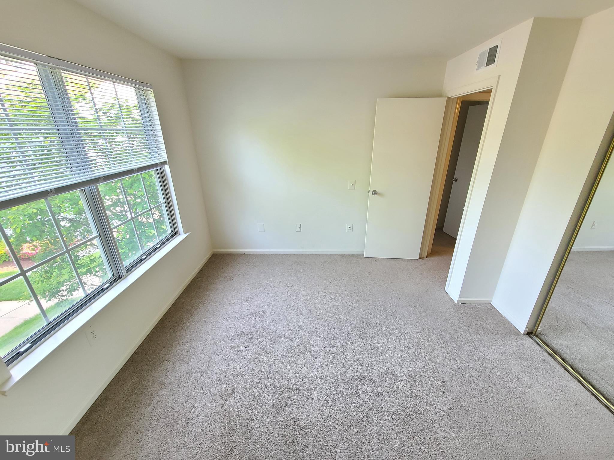 LAKEVIEW - Residential Lease