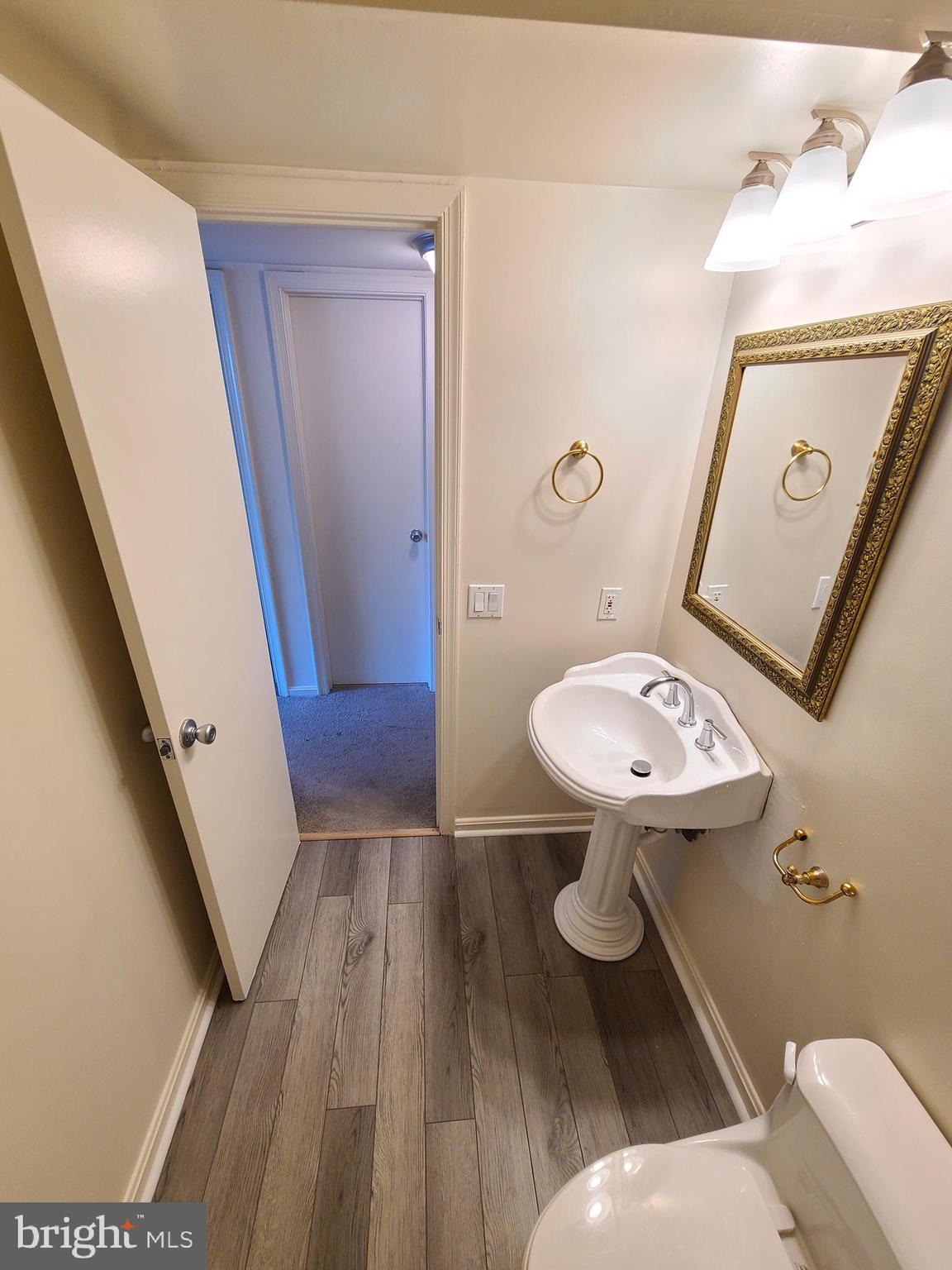 LAKEVIEW - Residential Lease