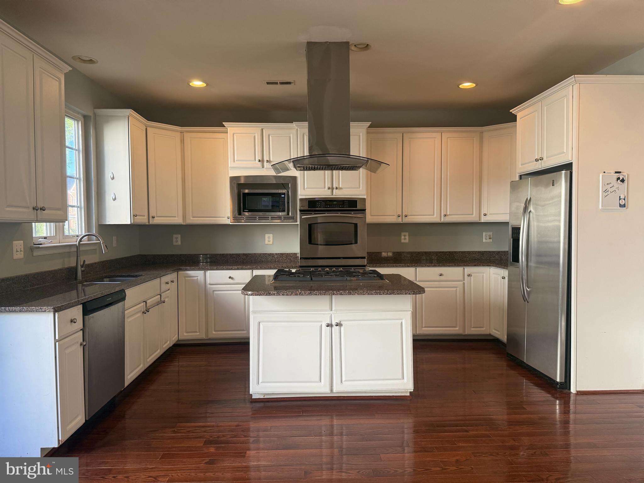 PEMBROOKE - Residential Lease