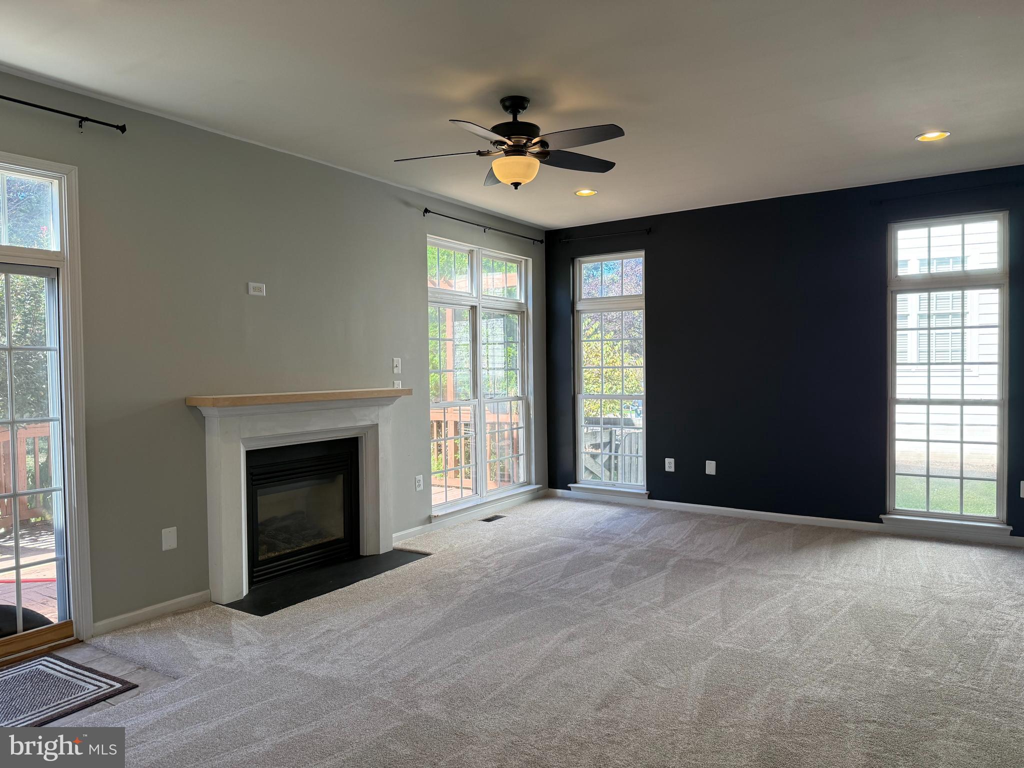 PEMBROOKE - Residential Lease