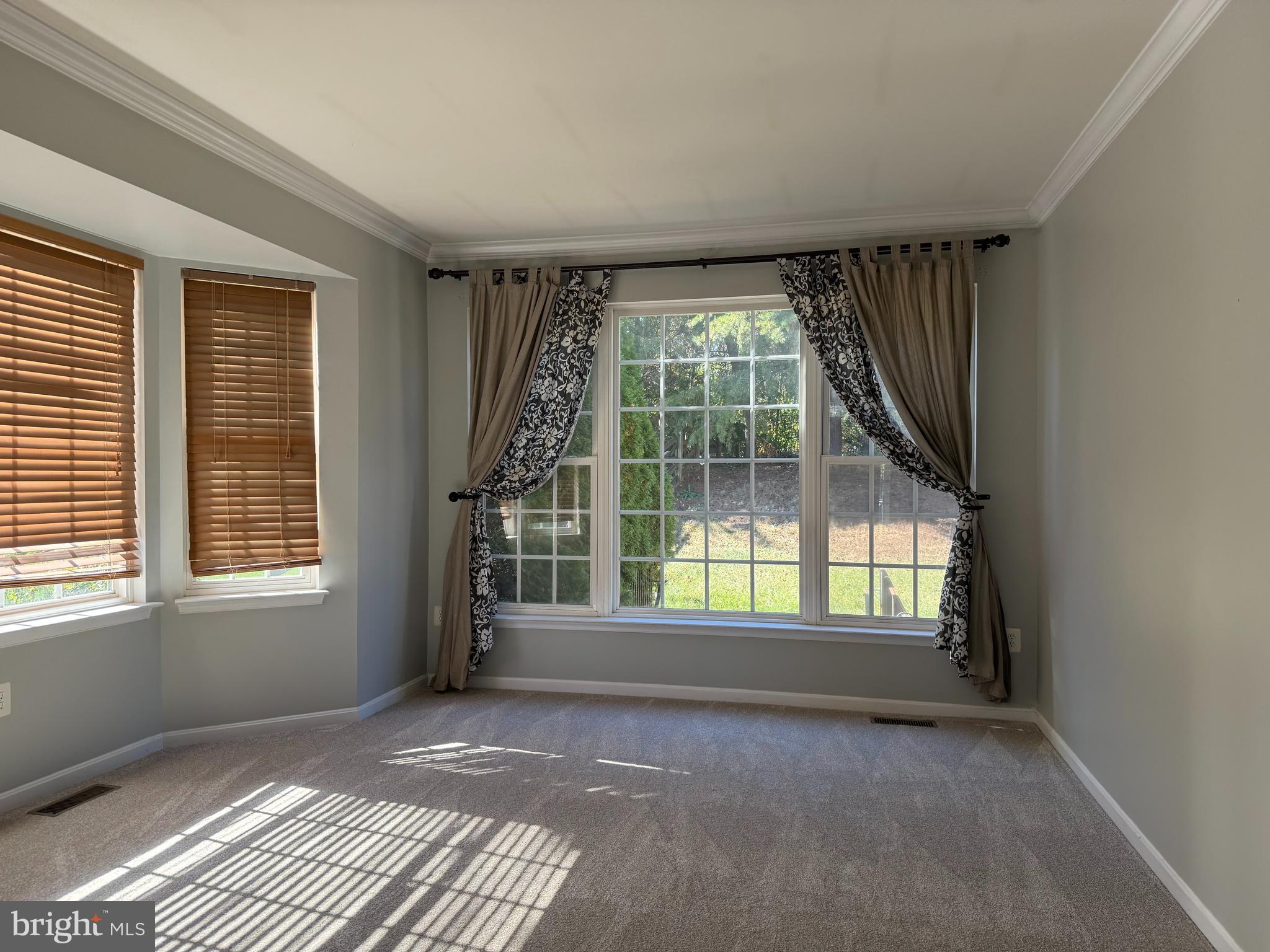 PEMBROOKE - Residential Lease