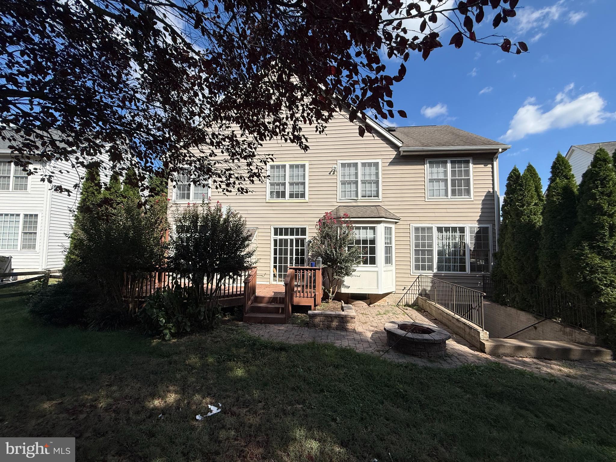 PEMBROOKE - Residential Lease