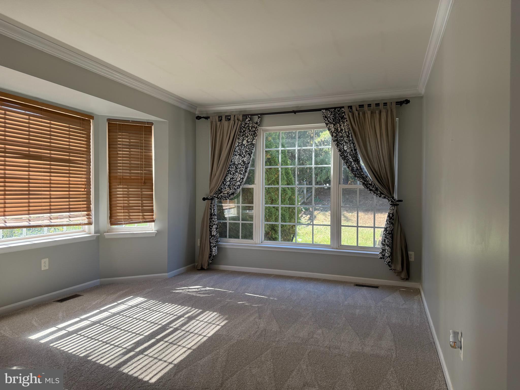 PEMBROOKE - Residential Lease