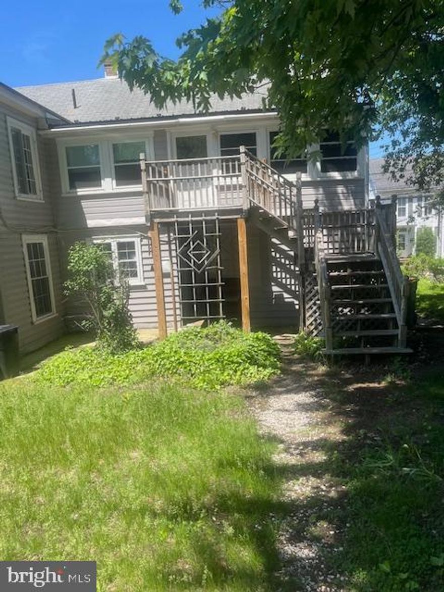 Cute, affordable apartment available for rent in Waynesboro.  Water/Sewer included.  Contact us to take a tour today!
