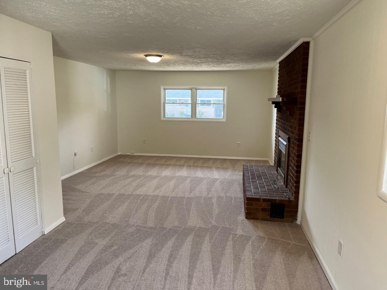 BELMONT - Residential