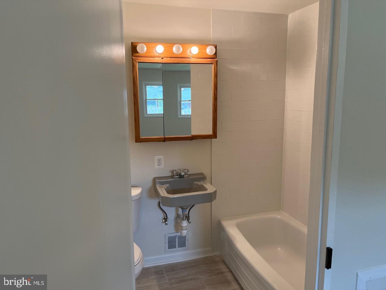 BELMONT - Residential