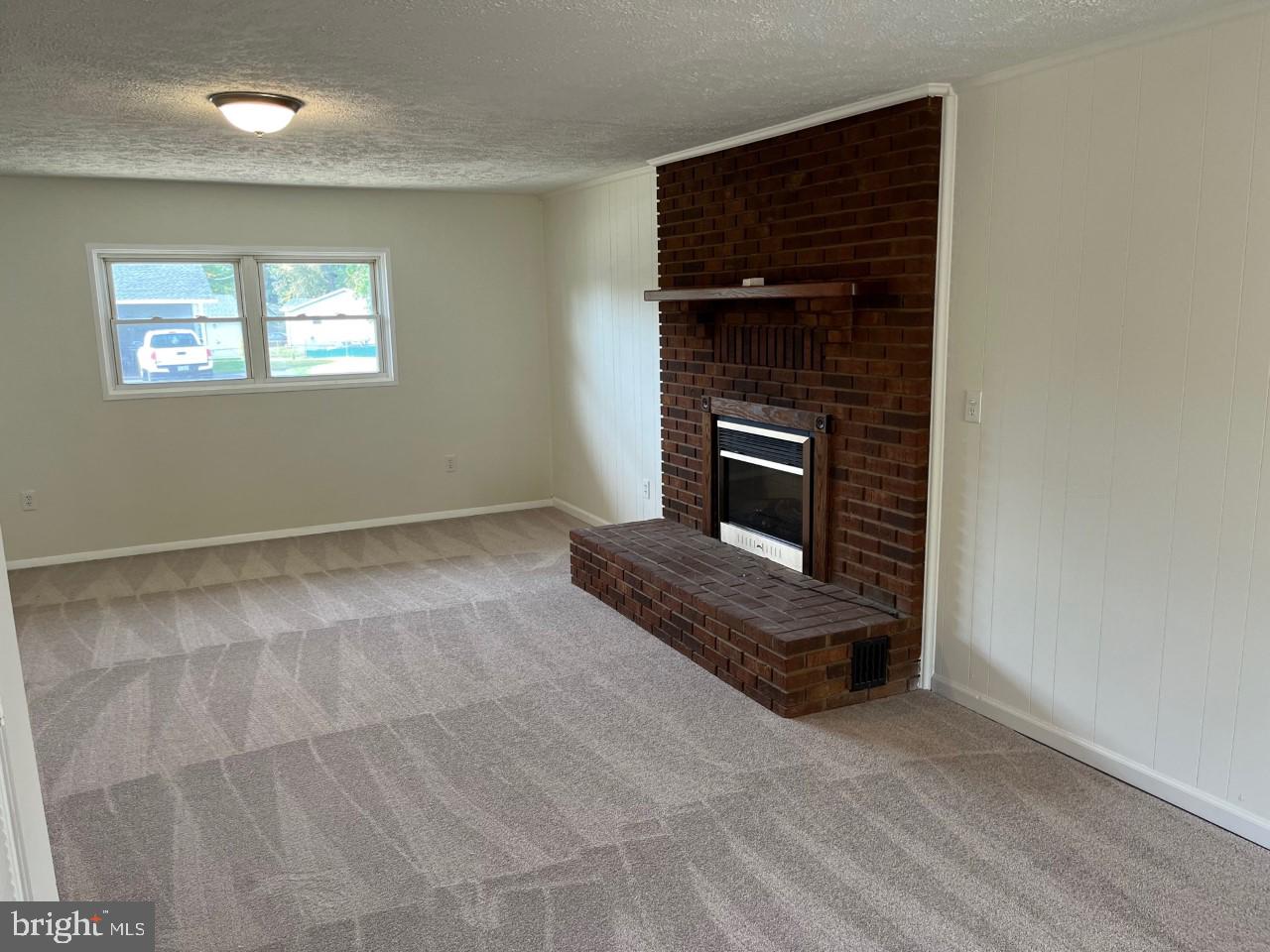 BELMONT - Residential