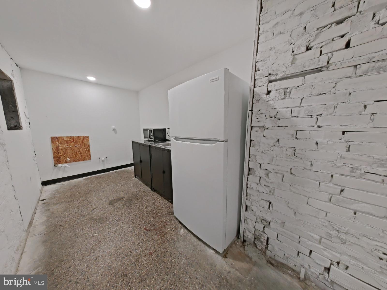 1537 DEAL STREET 39