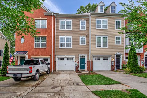 Photo of 8210 White Star Xing, PASADENA, MD 21122 (MLS # MDAA2146610)