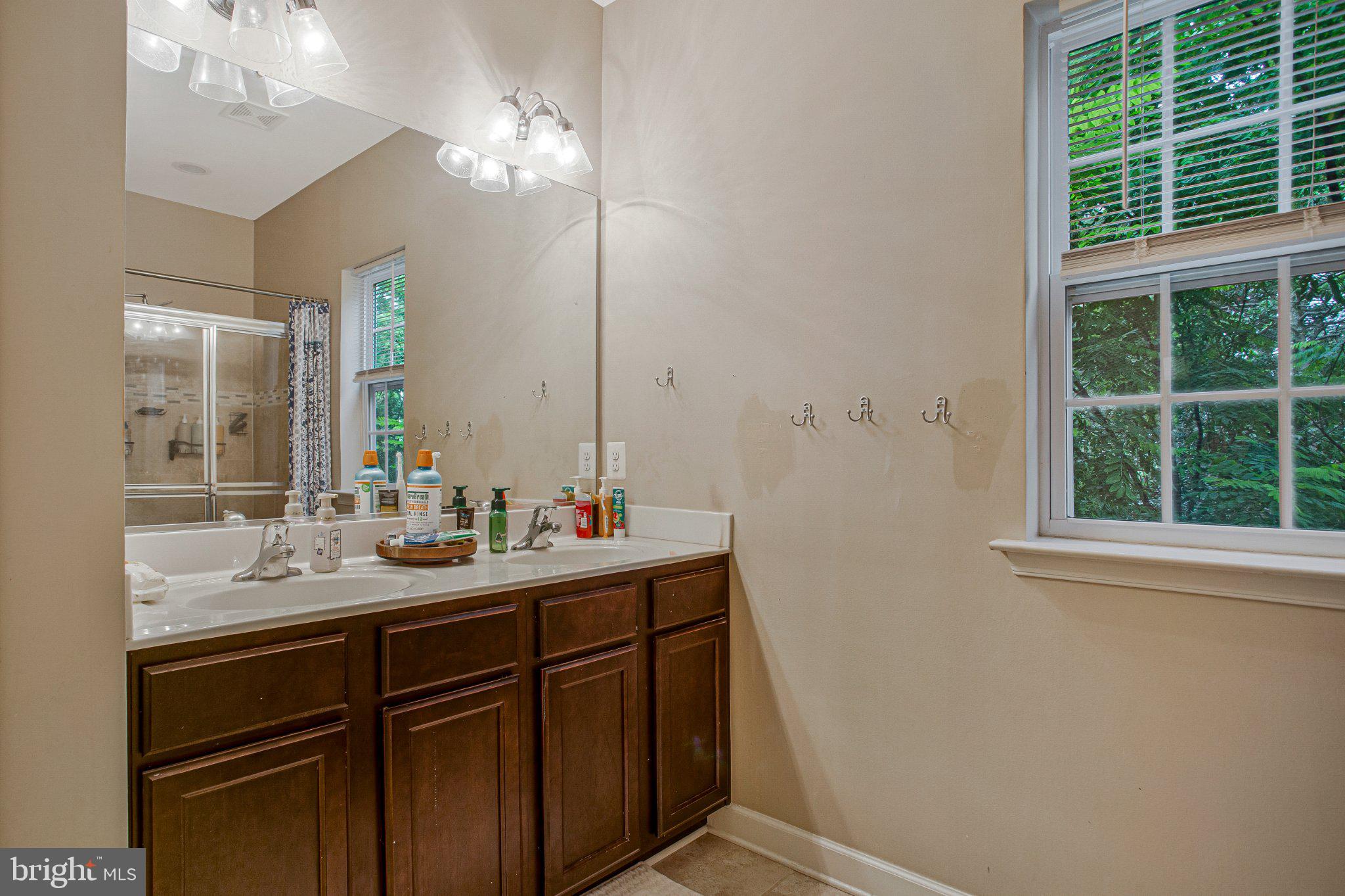 CREEKSTONE VILLAGE - Residential