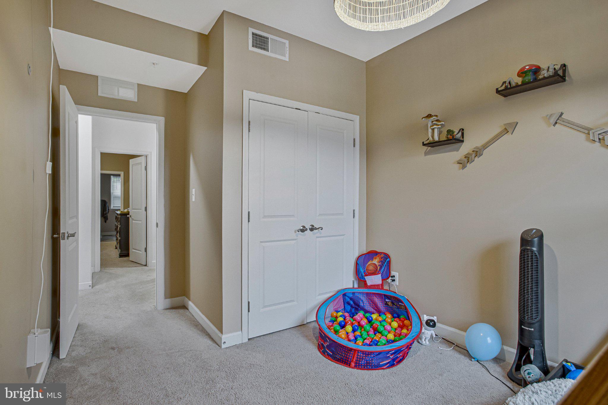 CREEKSTONE VILLAGE - Residential