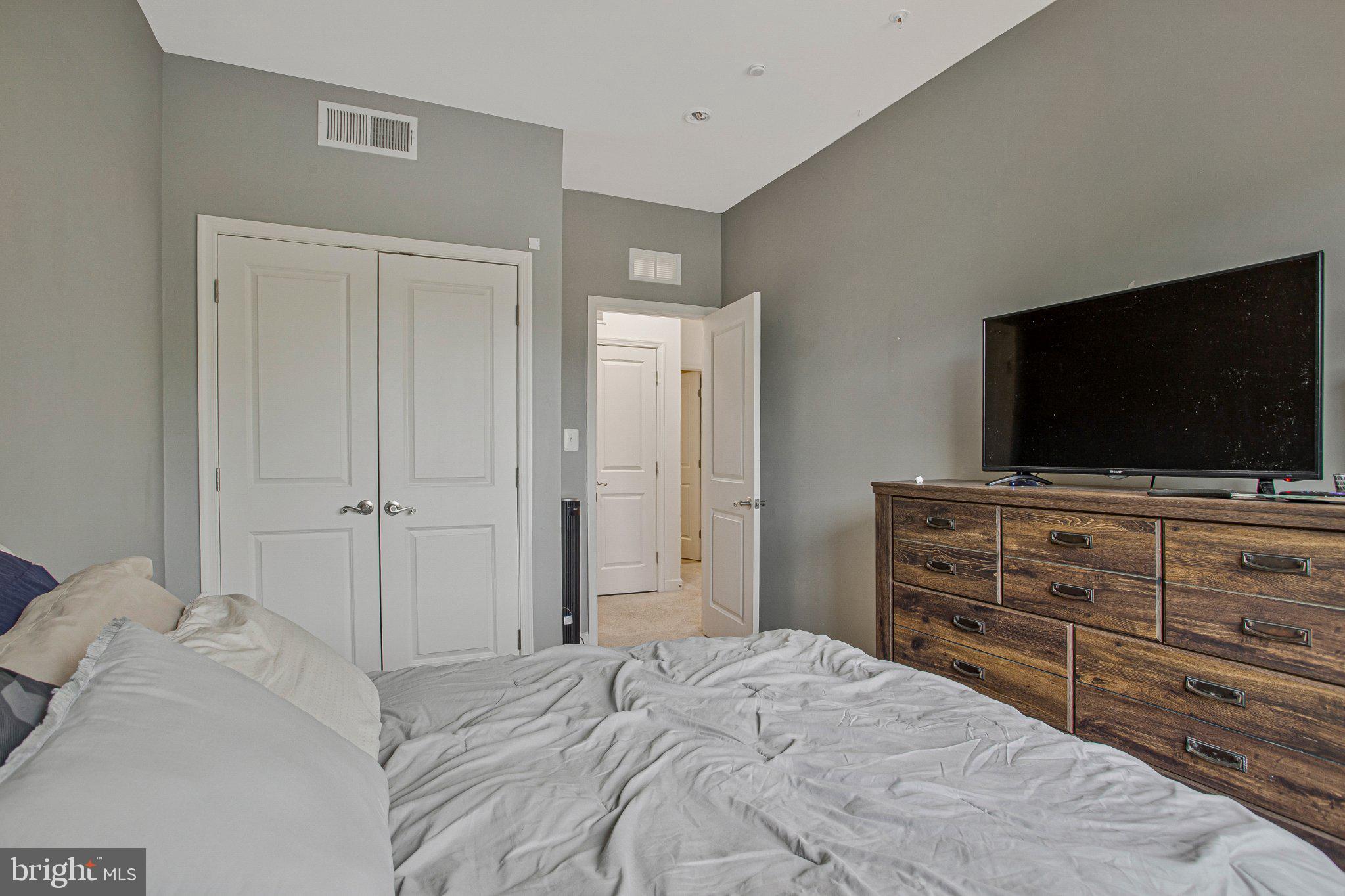 CREEKSTONE VILLAGE - Residential