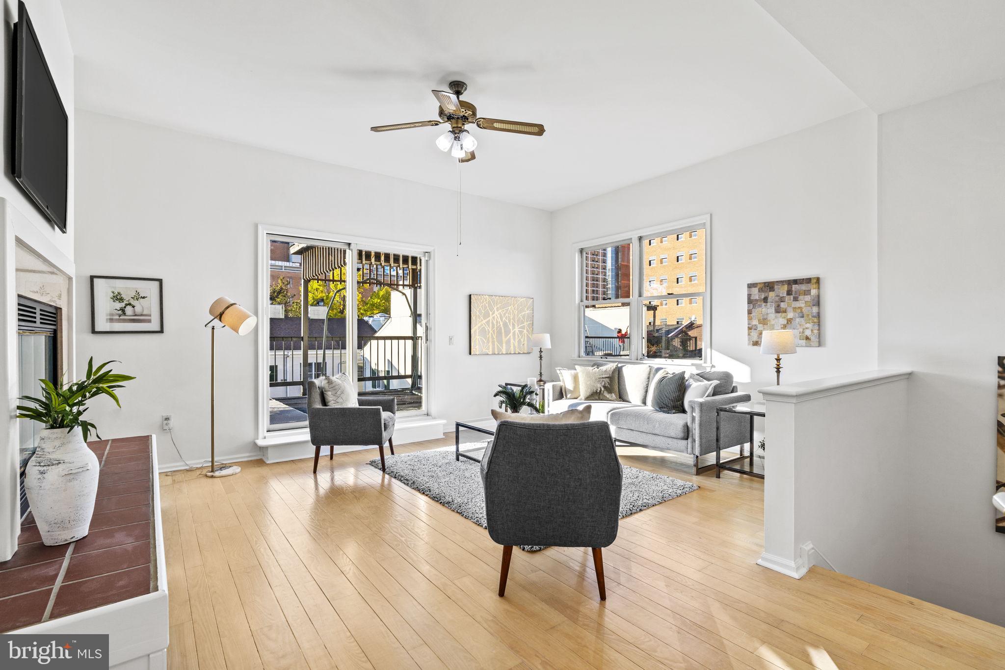 WASHINGTON SQ WEST - Residential