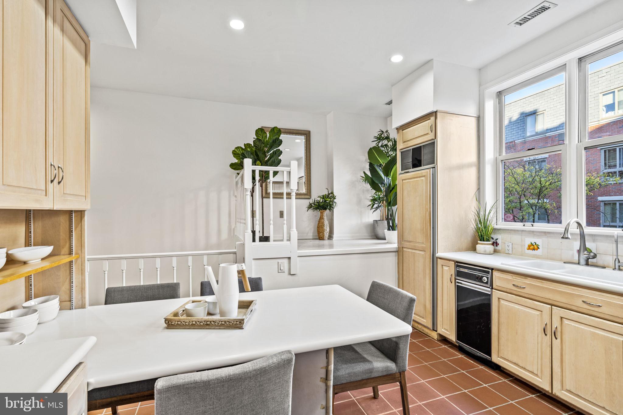 WASHINGTON SQ WEST - Residential