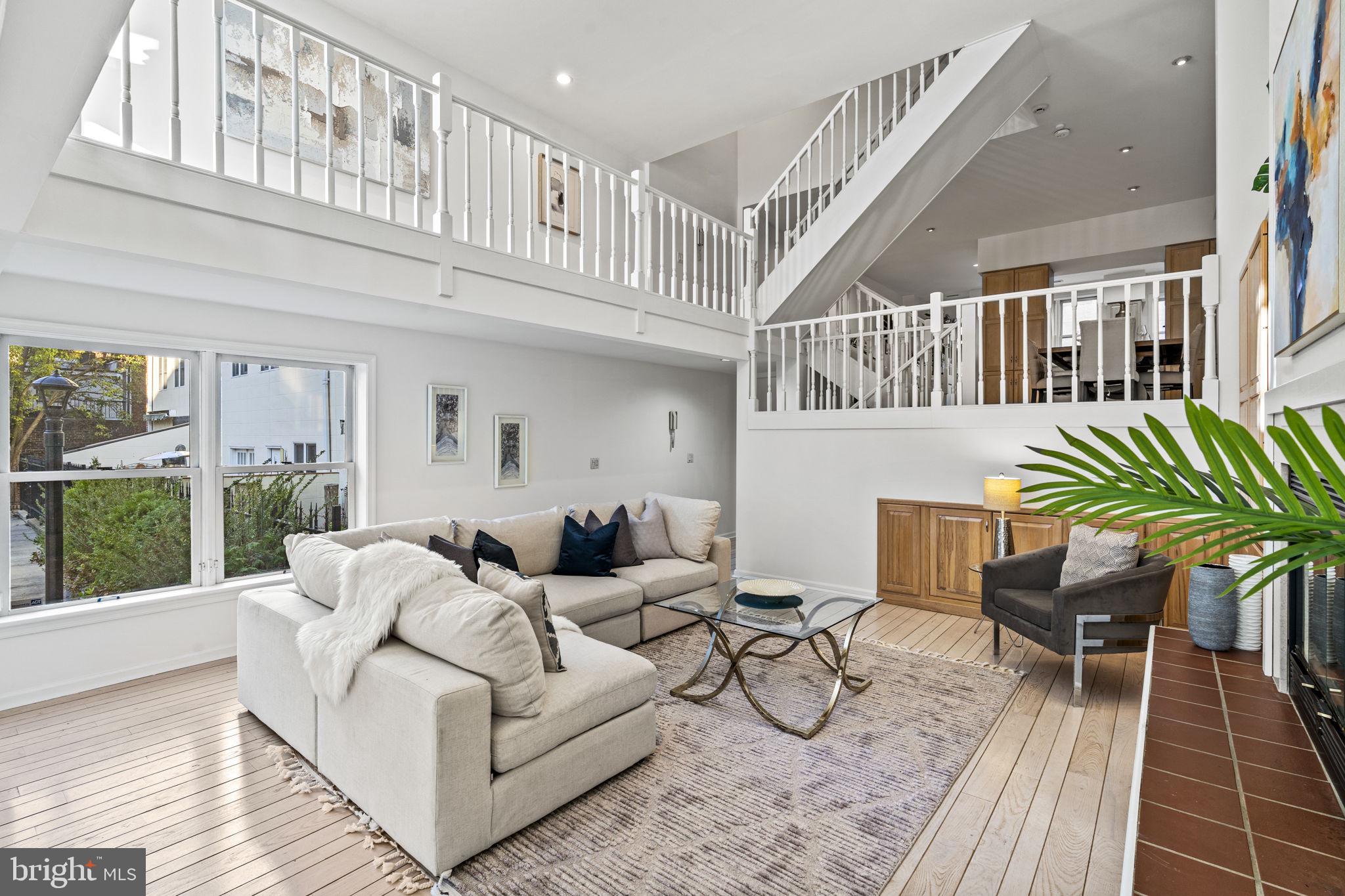 WASHINGTON SQ WEST - Residential