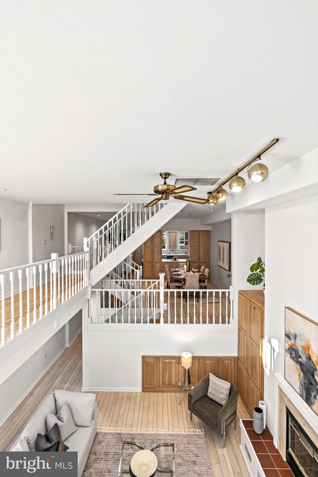 WASHINGTON SQ WEST - Residential