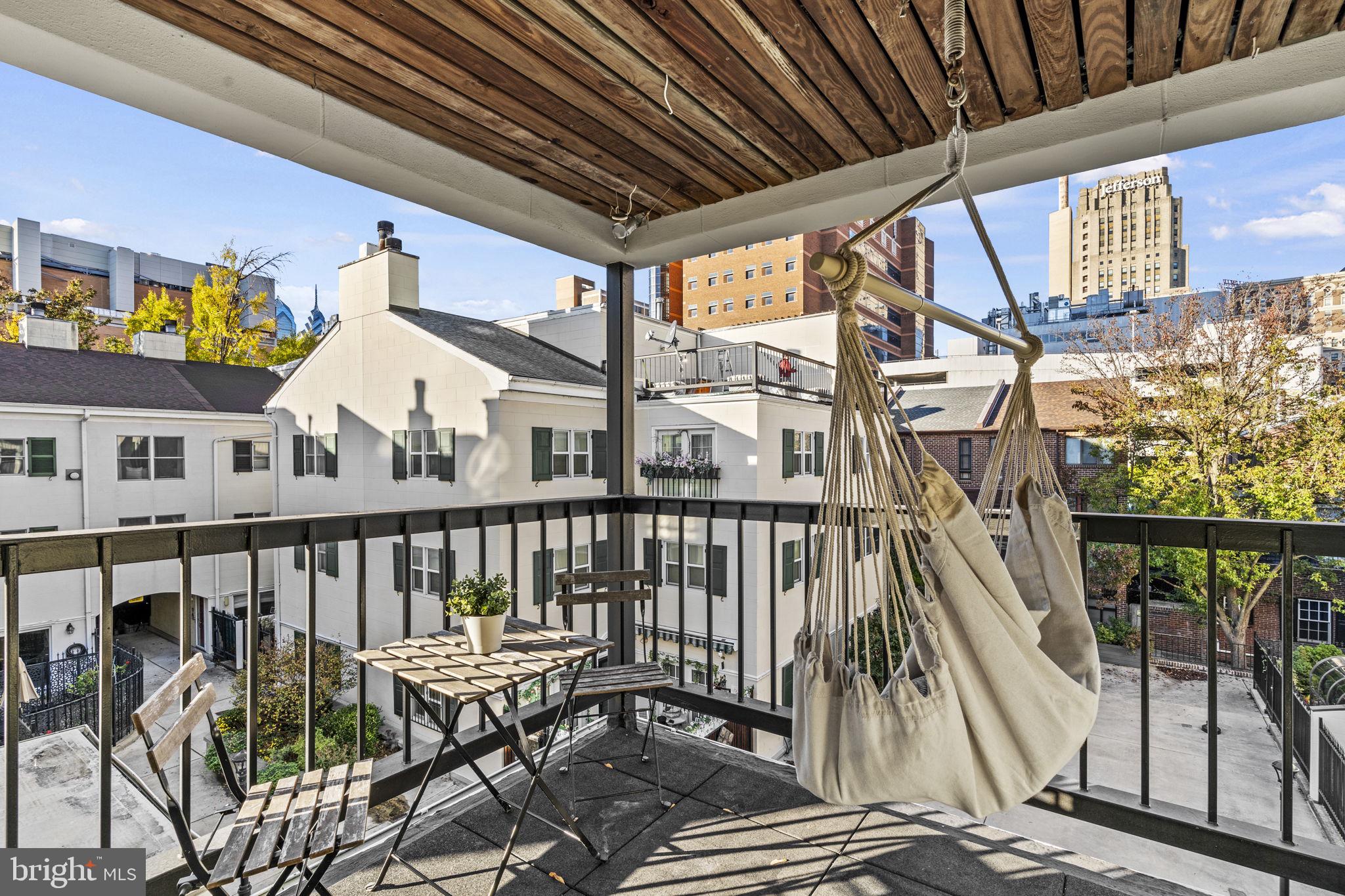 WASHINGTON SQ WEST - Residential