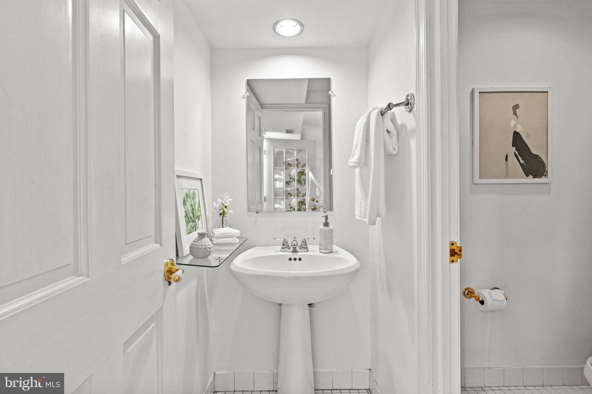 WASHINGTON SQ WEST - Residential