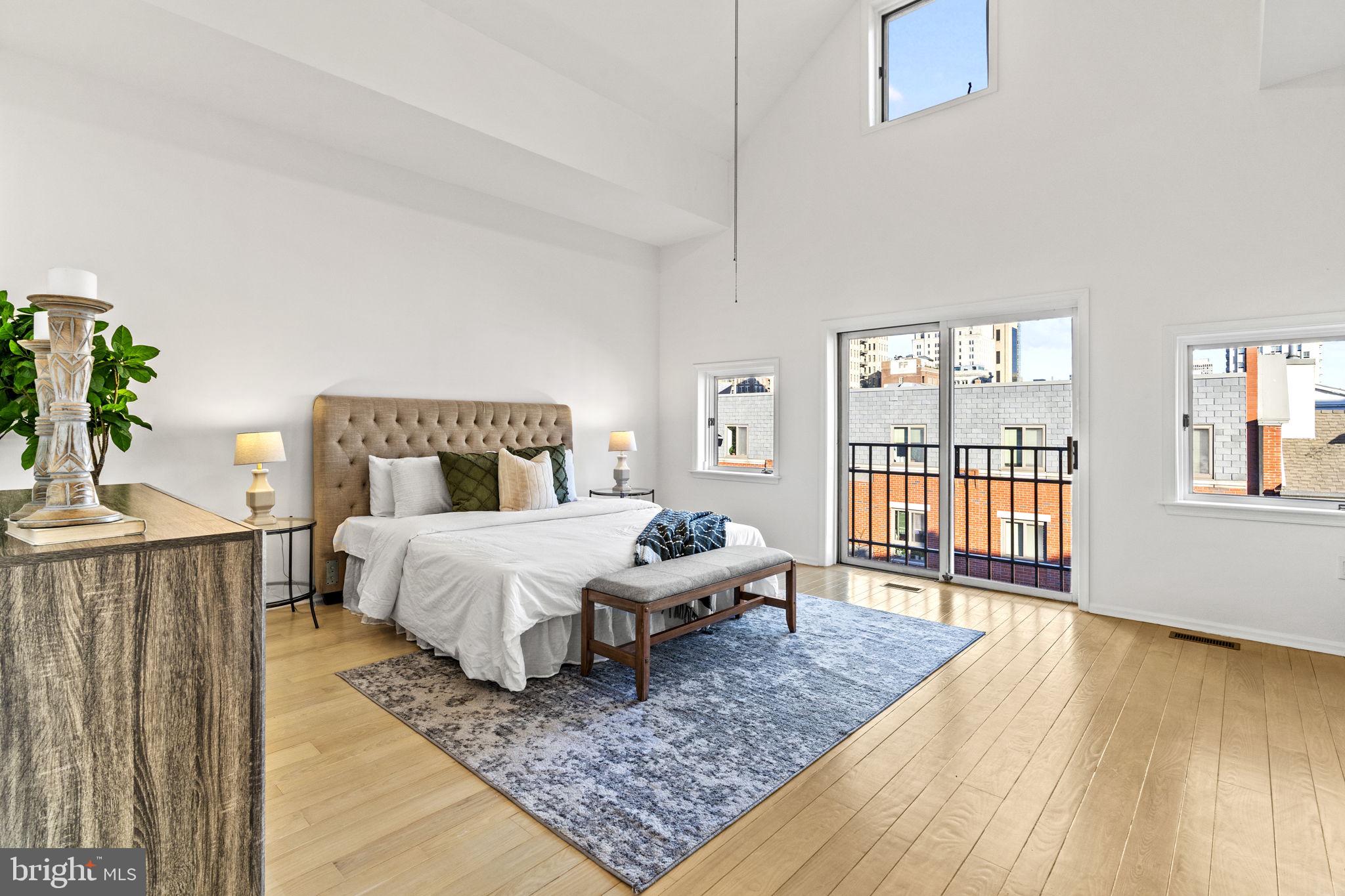 WASHINGTON SQ WEST - Residential