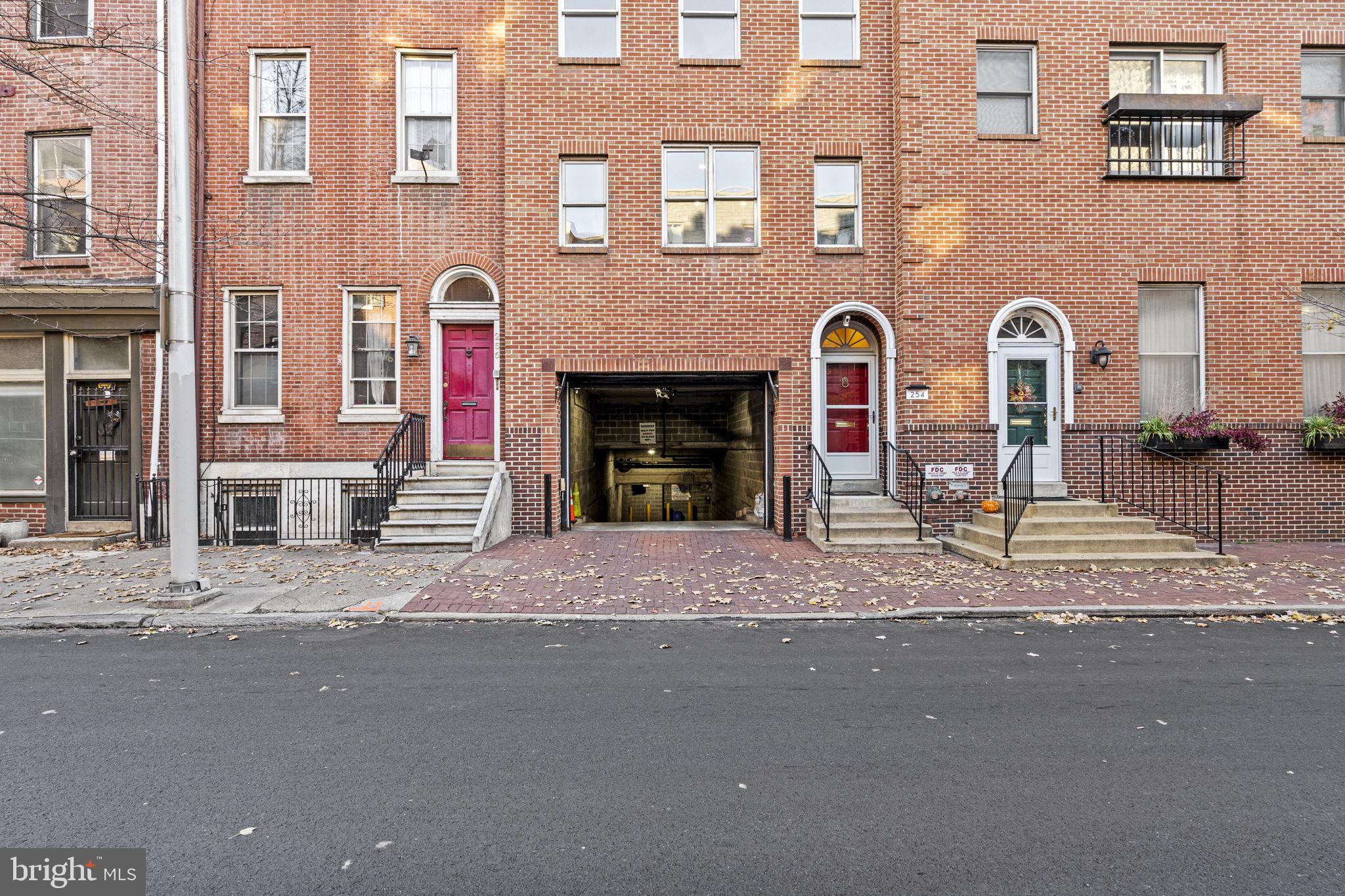 WASHINGTON SQ WEST - Residential