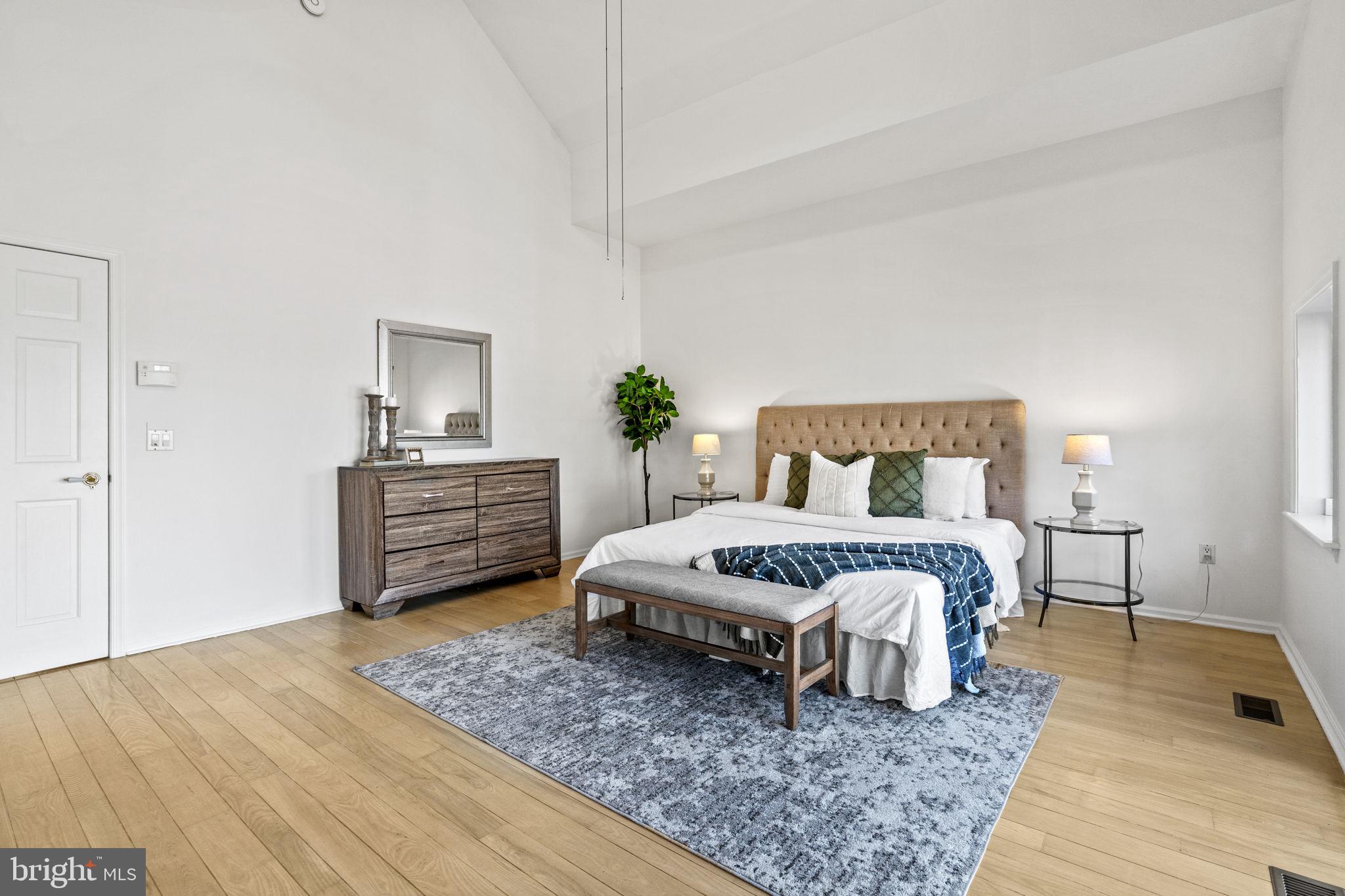 WASHINGTON SQ WEST - Residential