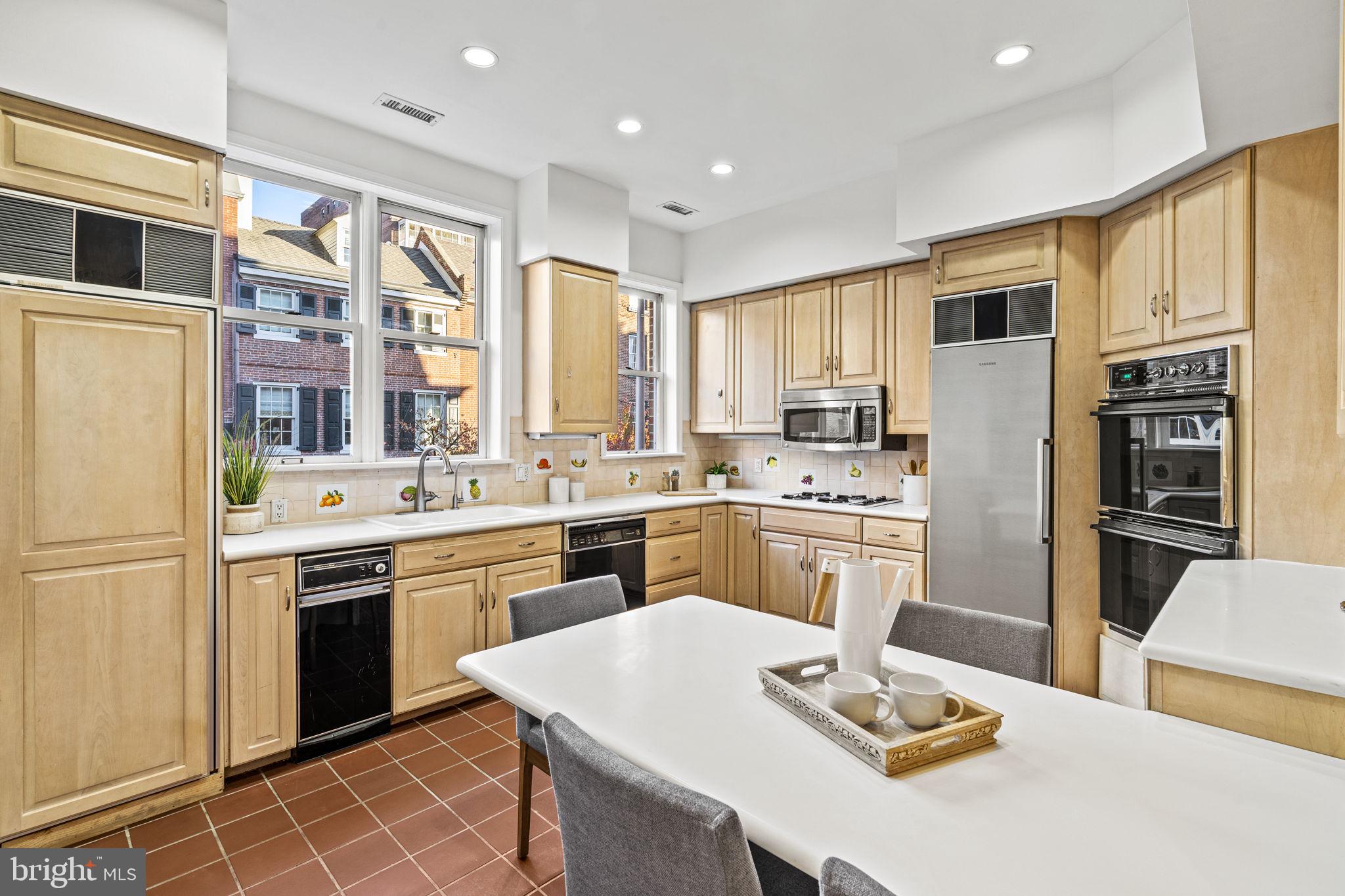 WASHINGTON SQ WEST - Residential